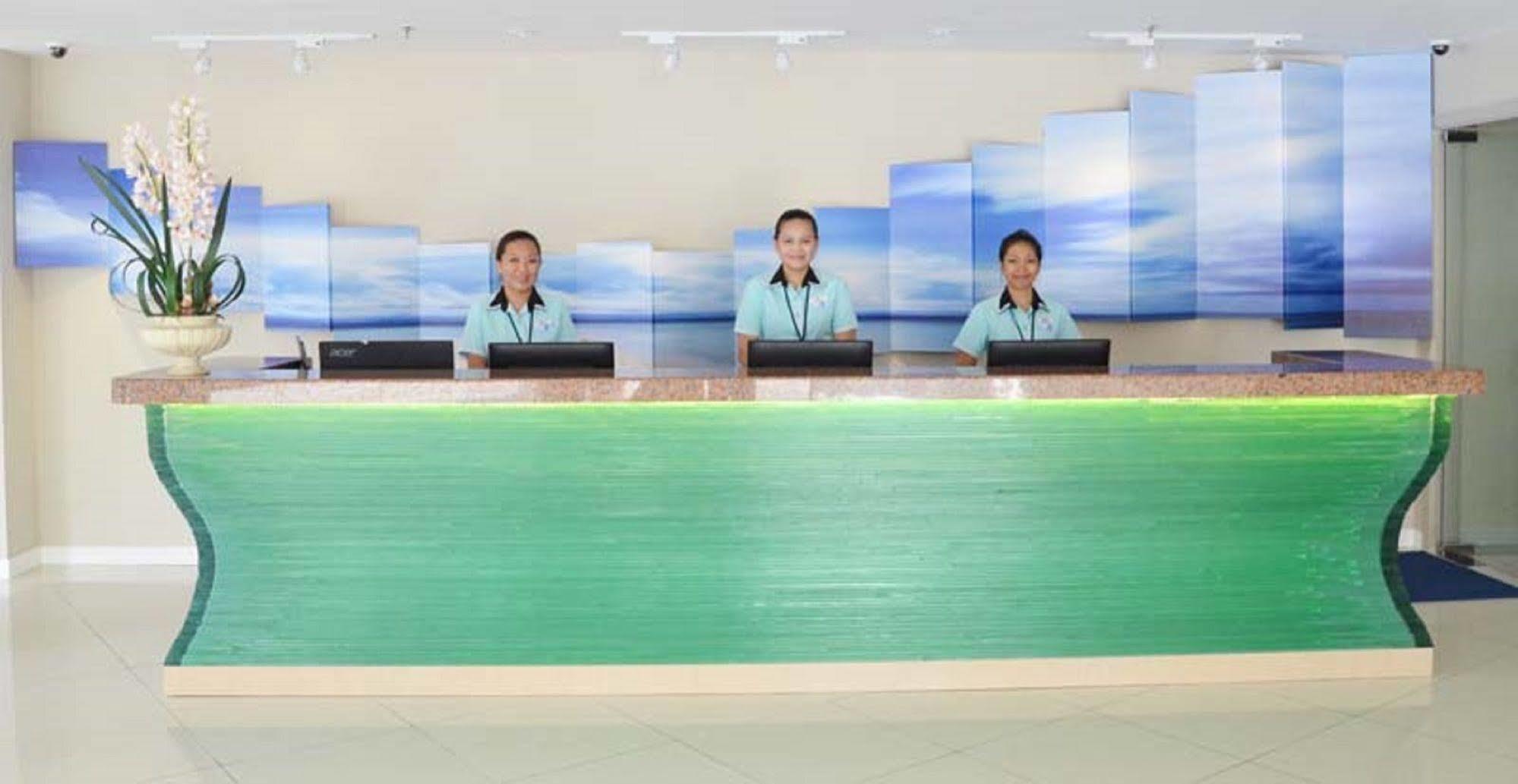 Oceania Hotel Kota Kinabalu Exterior photo